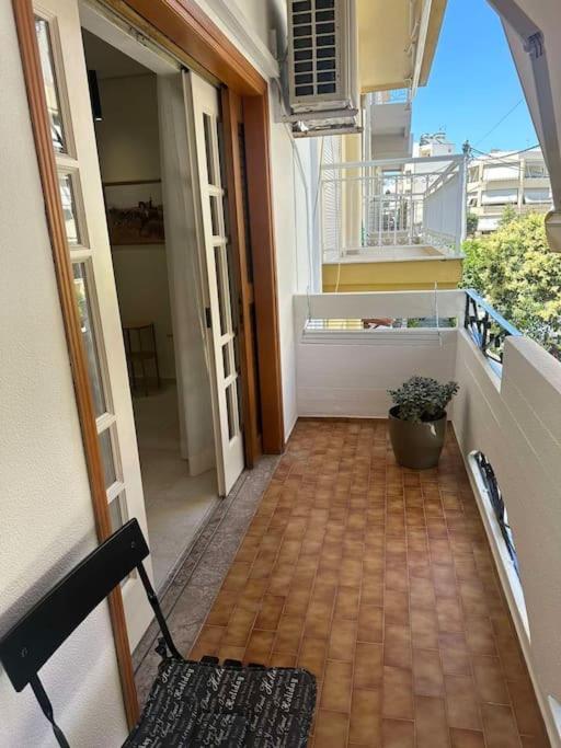 Eclectic Apartment Near Downtown イラクリオン エクステリア 写真