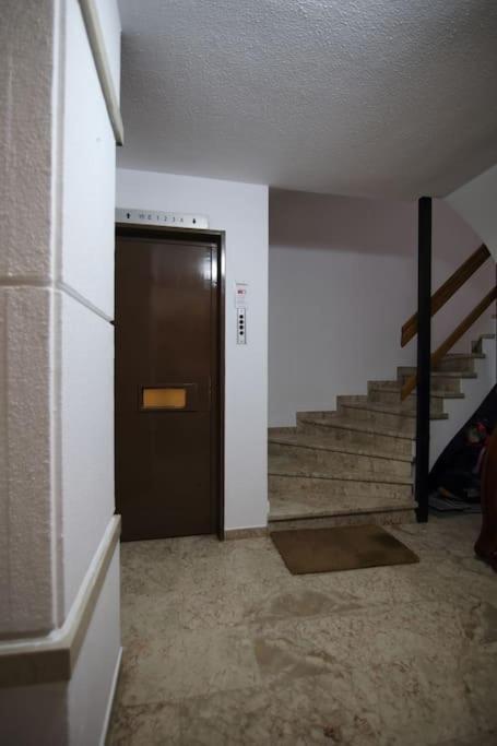 Eclectic Apartment Near Downtown イラクリオン エクステリア 写真